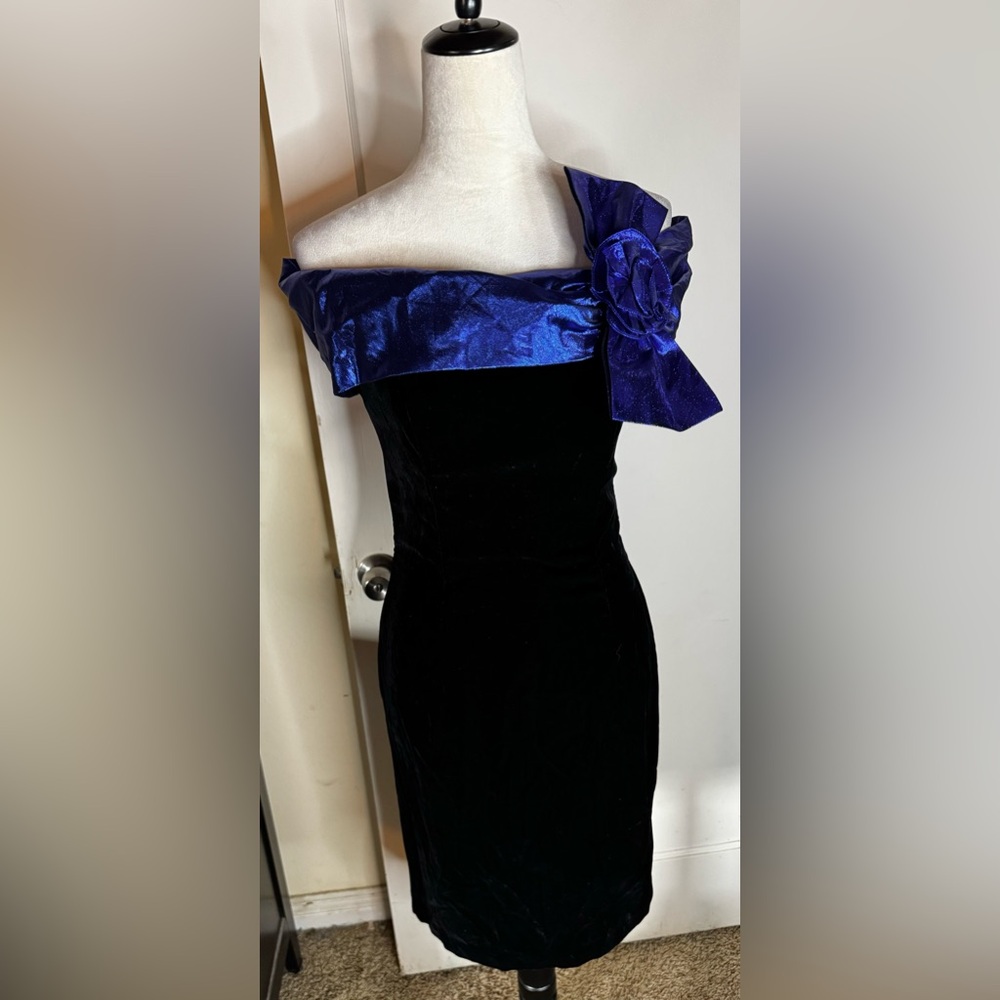 Vintage Vaporwave 90’s Scott McClintock Velvet Organza Off Shoulder Mini Dress